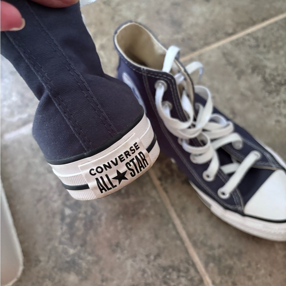 Converse Blue High-Top Sneakers Iconic Design - Picture 4 of 6